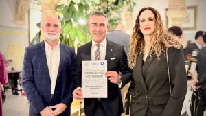 La oficina de turismo local, reconocida en un congreso de sostenibilidad y calidad turísticas